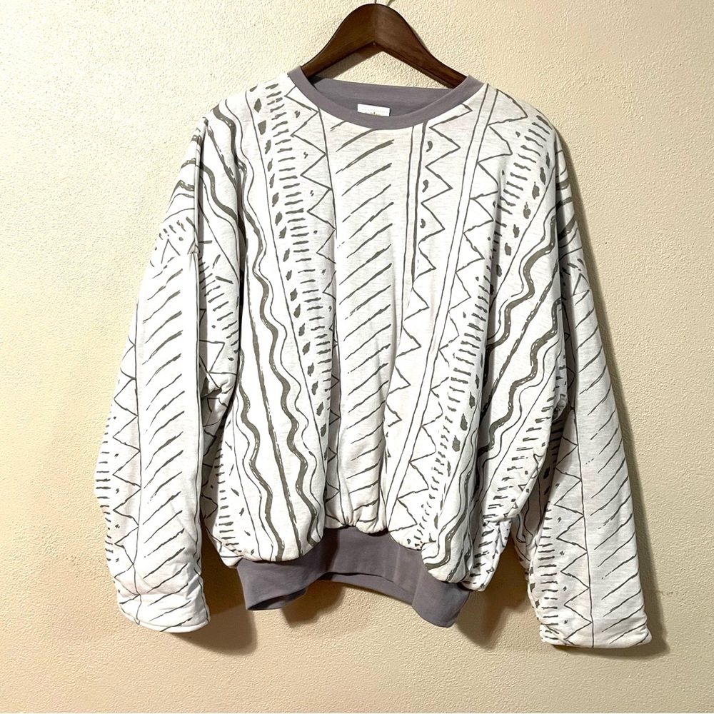 Golden Touch Modern Geometric Crewneck Sweater Size 42-44